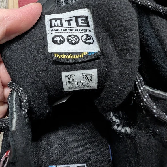 Vans Black Suede MTE-2 Sneakers - Picture 6 of 8